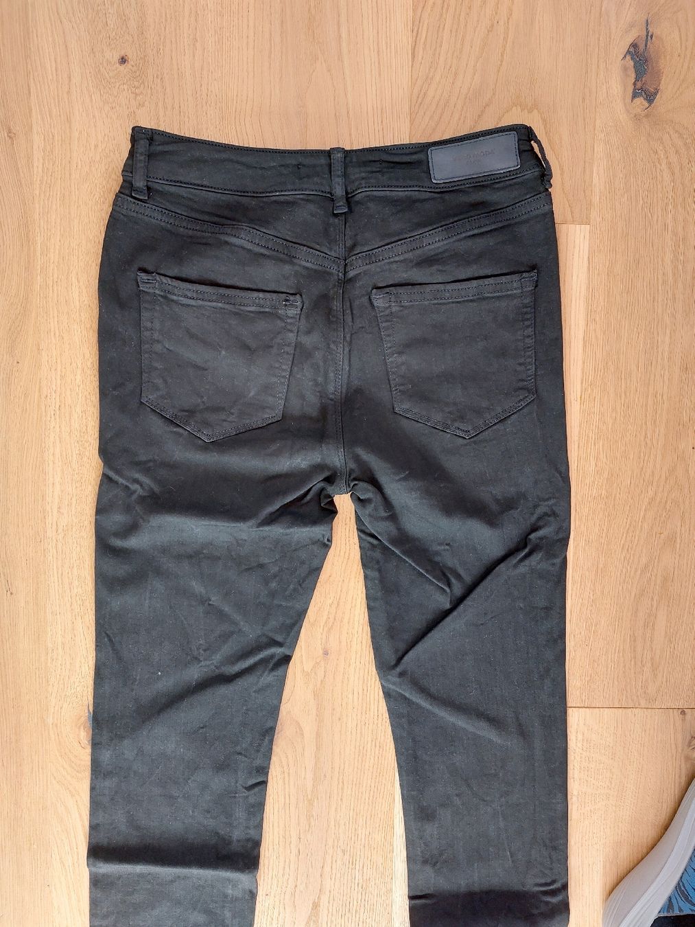 Vero Moda Jeans: Vero Moda Jeans, Schwarz, Grösse S/30 – Usato da Thun venduto da tin_5pm6 3