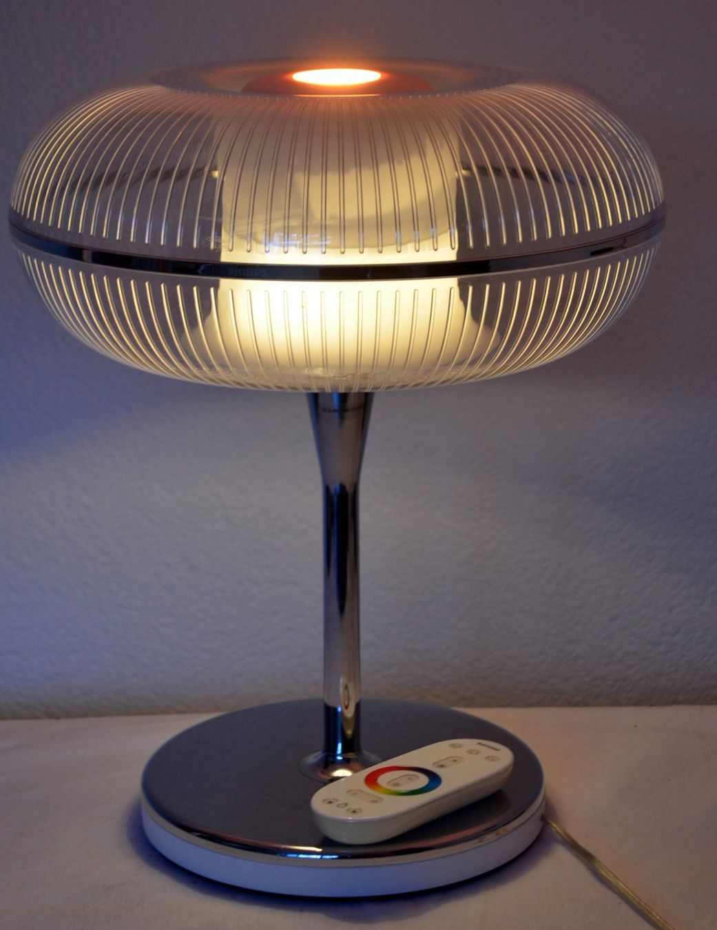 Lampade: Lampe Philips Livingambiance – Usato da Collonges venduto da arashee 3