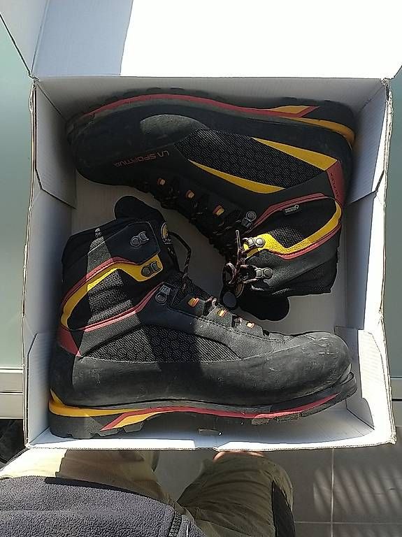 Herrenschuhe: Chaussures d'alpinisme – Gebraucht aus Botyre (Ayent) von cor_ly2t