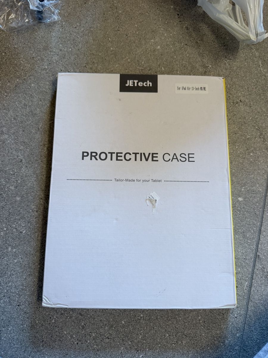 Covers & Taschen: Ipad Air 13 Hülle – Neu (gemäss Beschreibung) aus Güttingen von JeffreyGucc