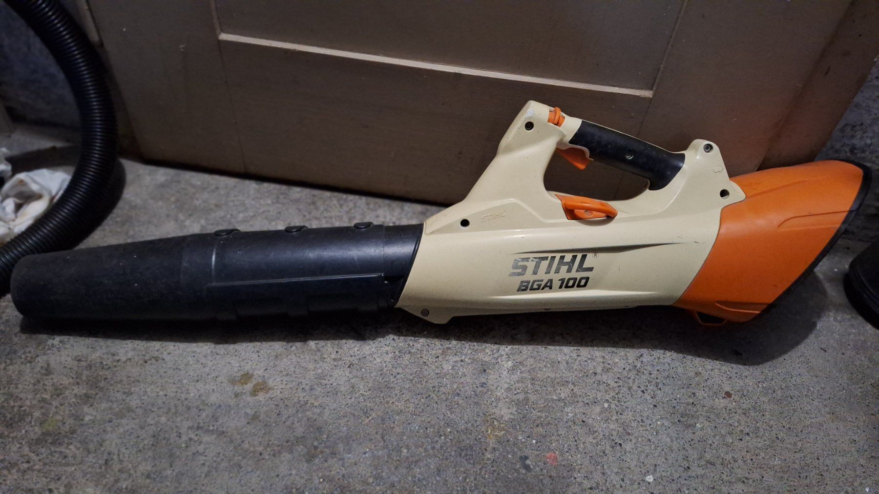 Stihl Soffiatori & Aspiratori per foglie: Laubbläser Stihl BGA100 – Usato da Zürich venduto da kartusch035