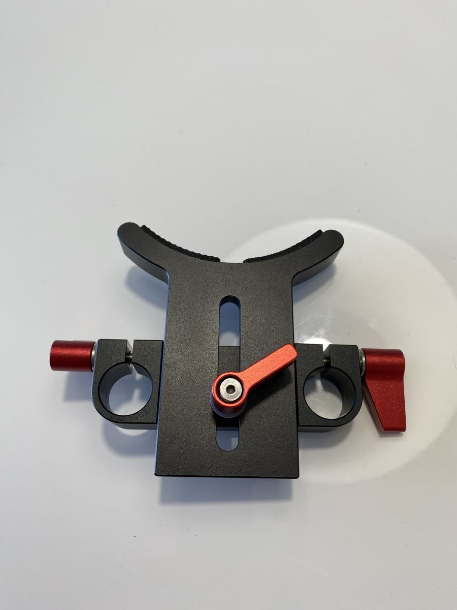 Altro in Decorazioni & Accessori: Support Objectif Camera Shoulder rig – Usato da Bottens venduto da 2Lens
