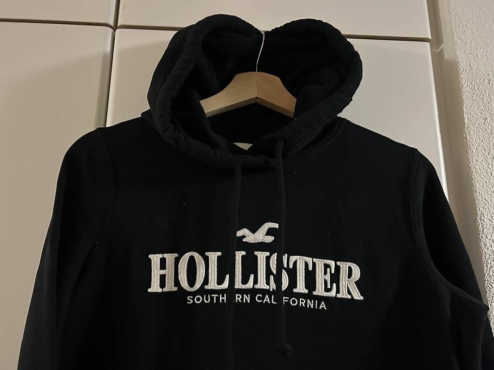 Maglioni & Felpe: Hollister Kapuzenpulli Gr. M – Usato da Willisau venduto da Geissbock11 1