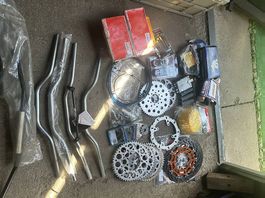 Diversi pezzi di ricambio cross/motard