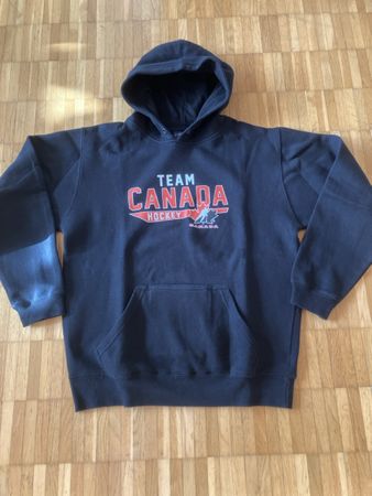 Team Canada Hockey Hoodie Gr. S mit Flaschenöffner