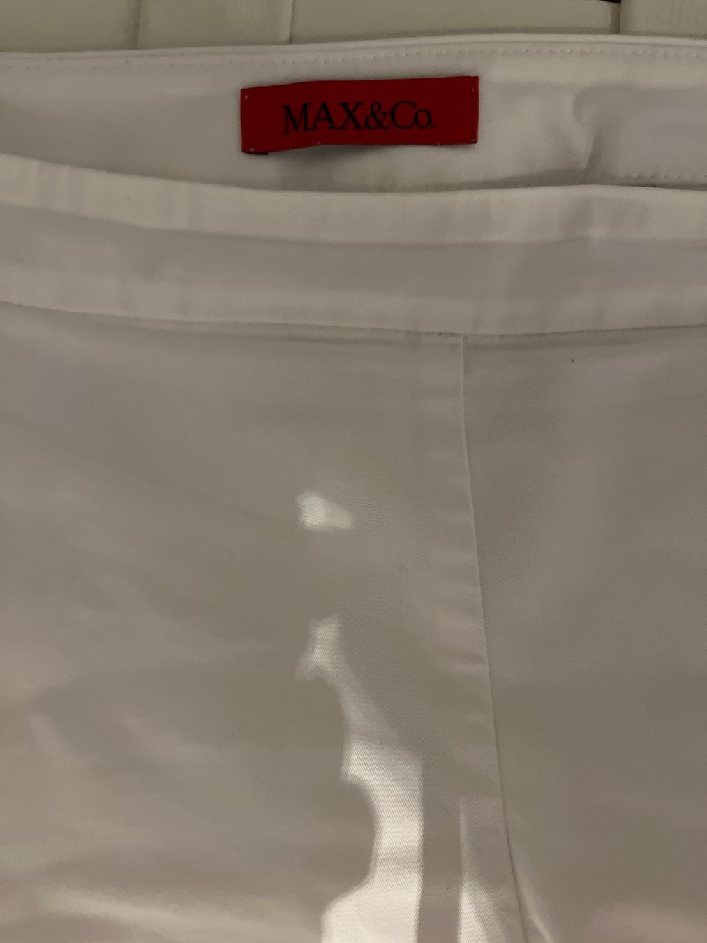 Max Mara Pantaloni: Max & co white ankle short trousers – Usato da Rüschlikon venduto da ant_5v7g 1