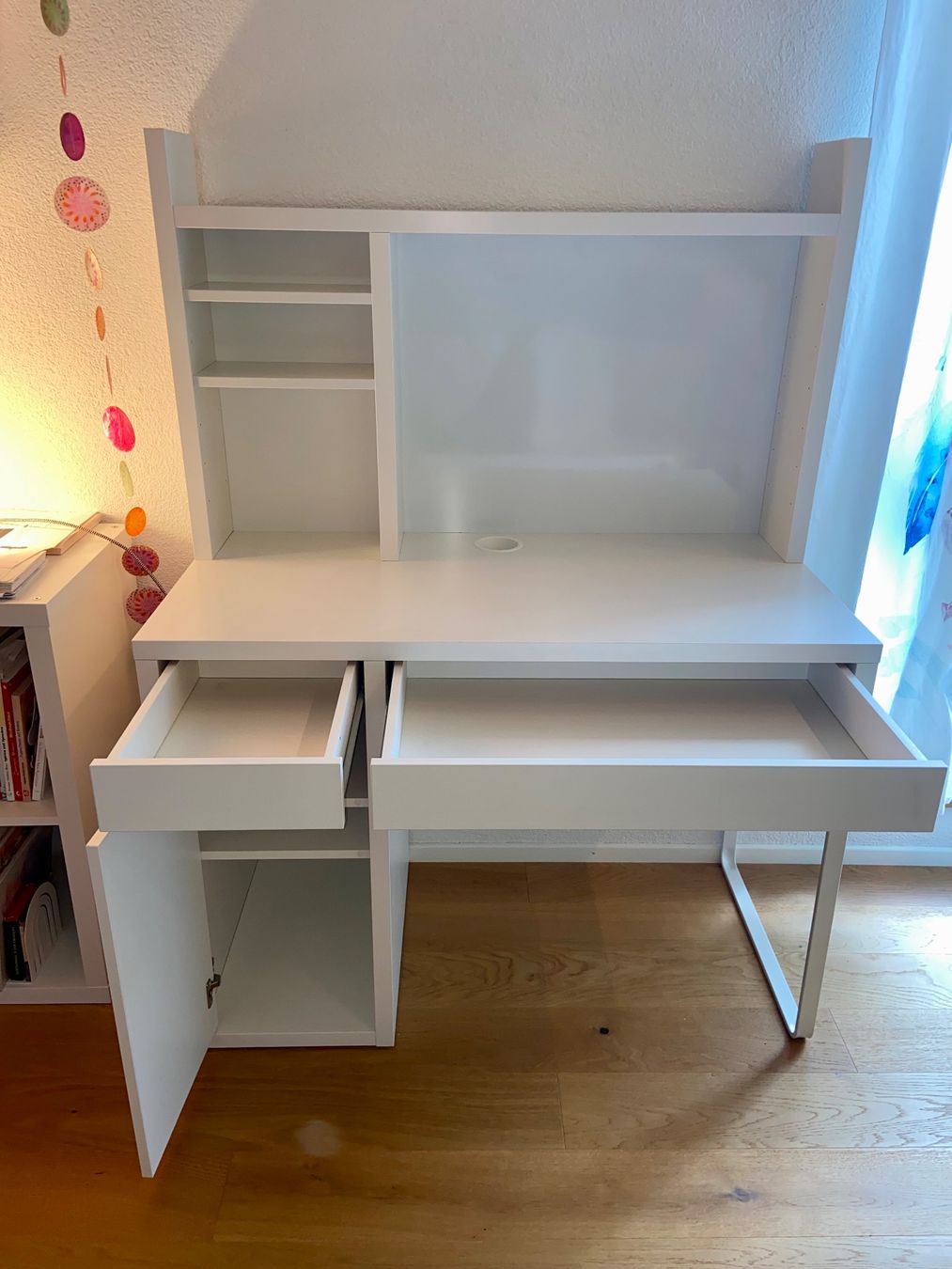 Ikea Scrivanie: Schreibtisch Micke IKEA – Usato da Gündisau venduto da Glueckspilzli 1