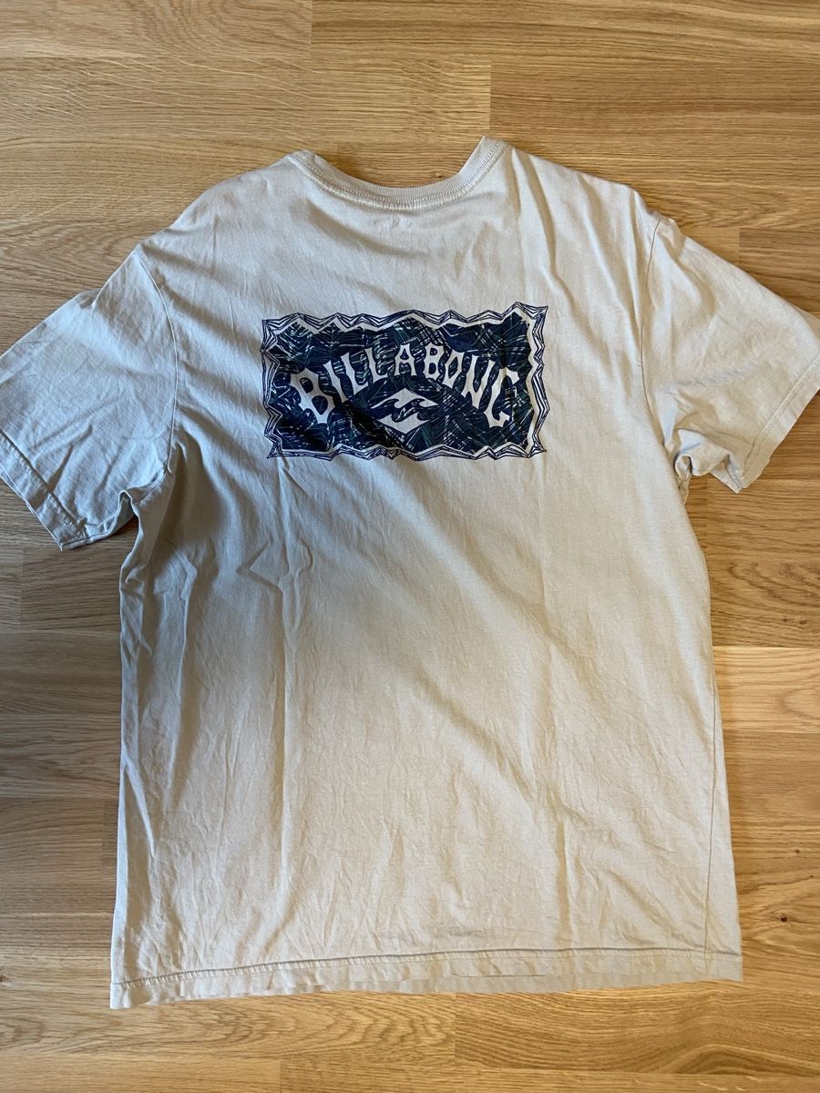 Billabong T-shirt: Billabong Shirt Medium Baumwolle – Usato da Winterthur venduto da mal_8f2x 1