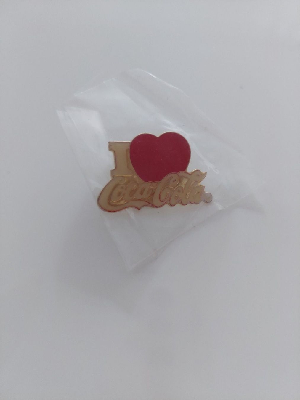 Coca-Cola Placchette & Badge: Pin I Love Coca-Cola – Usato da Köniz venduto da Pinscollect
