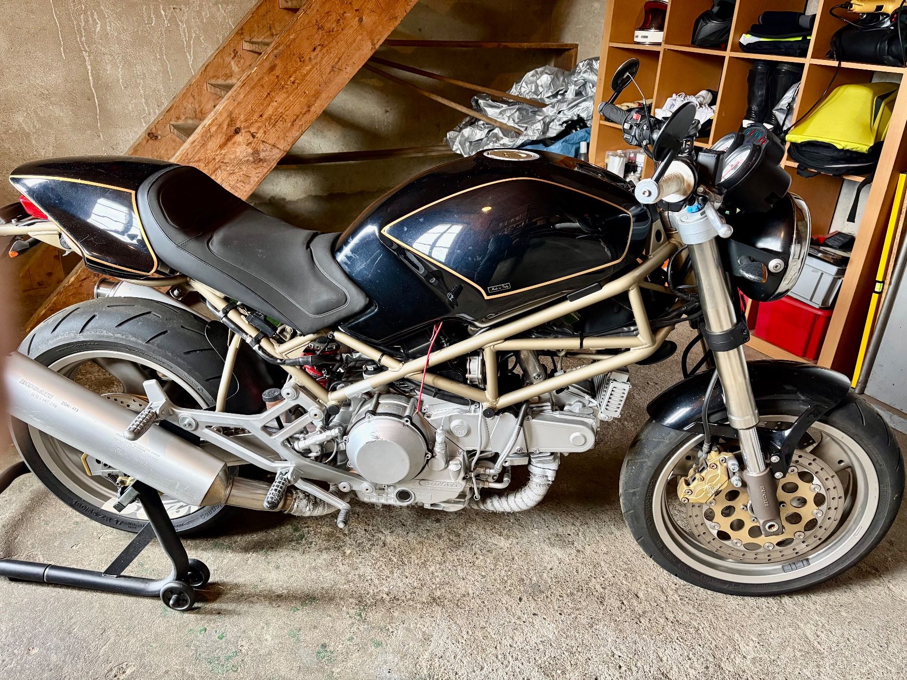 Strada: Ducati 900 Vergaser + Ducati 696 – Usato da Sünikon venduto da R.K.E. 1