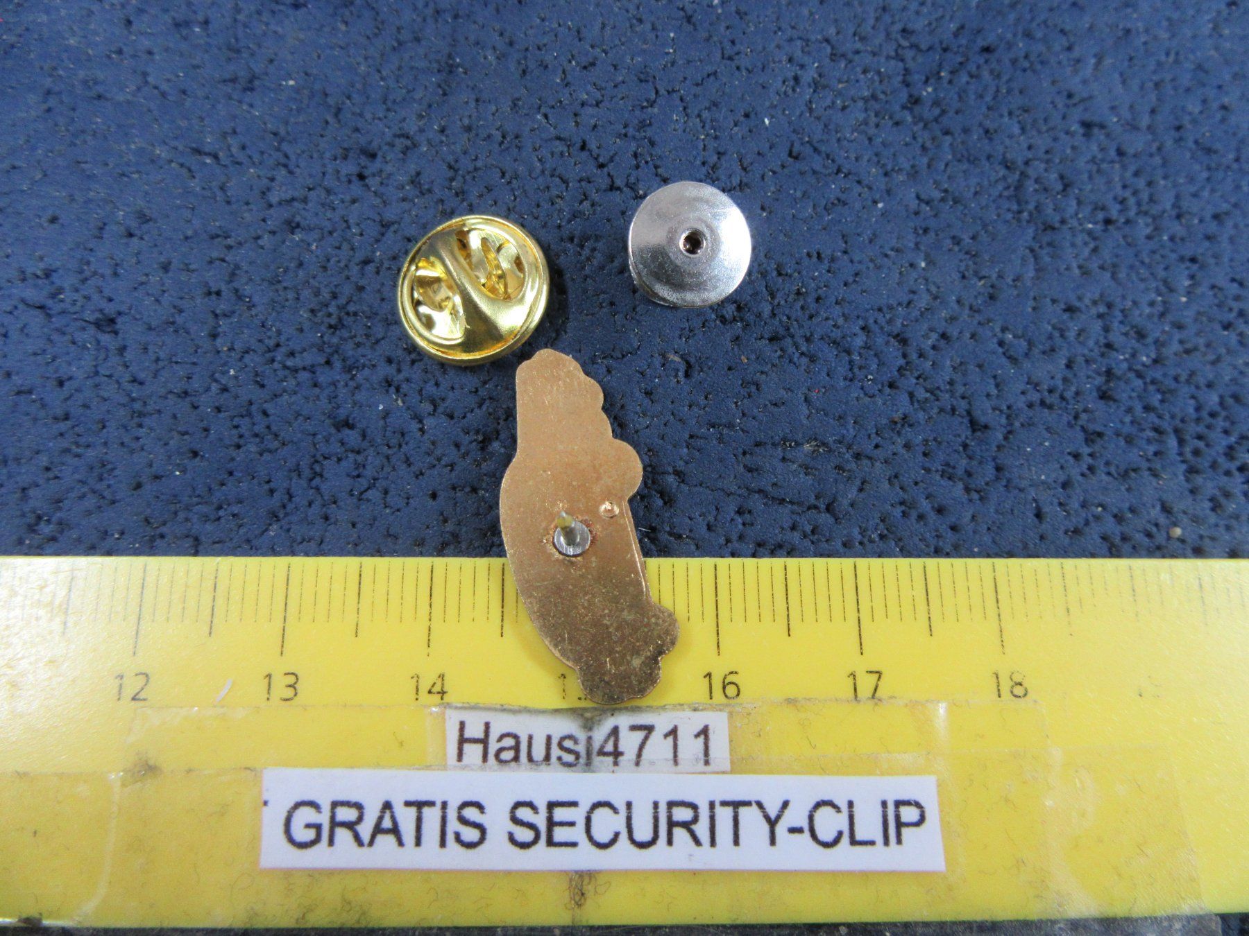Fiat Placchette & Badge: FIAT TEMPRA ROT AUTO PIN MIT SECURITY-CLIP – Usato da Ettingen venduto da Hausi4711 2