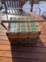 panier de couture vintage en bambou (ou rotin)