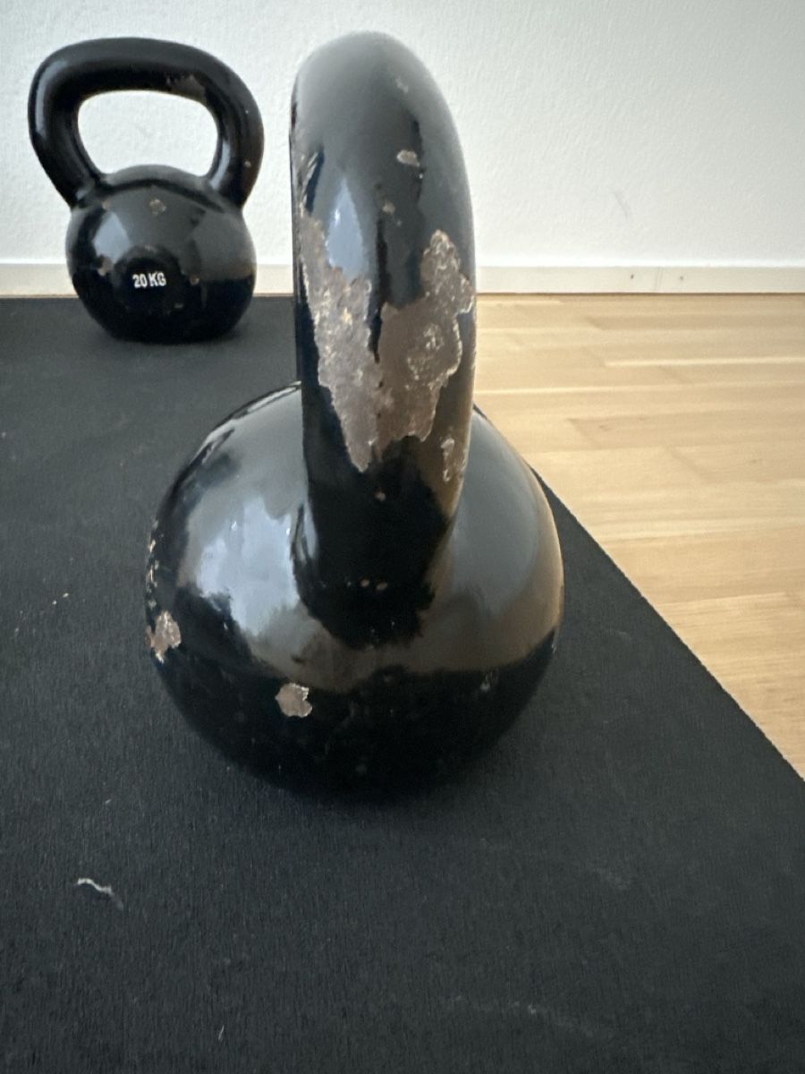 Bollitori: Kettlebell schwarz 16 kg – Usato da Allschwil venduto da MB4123 2