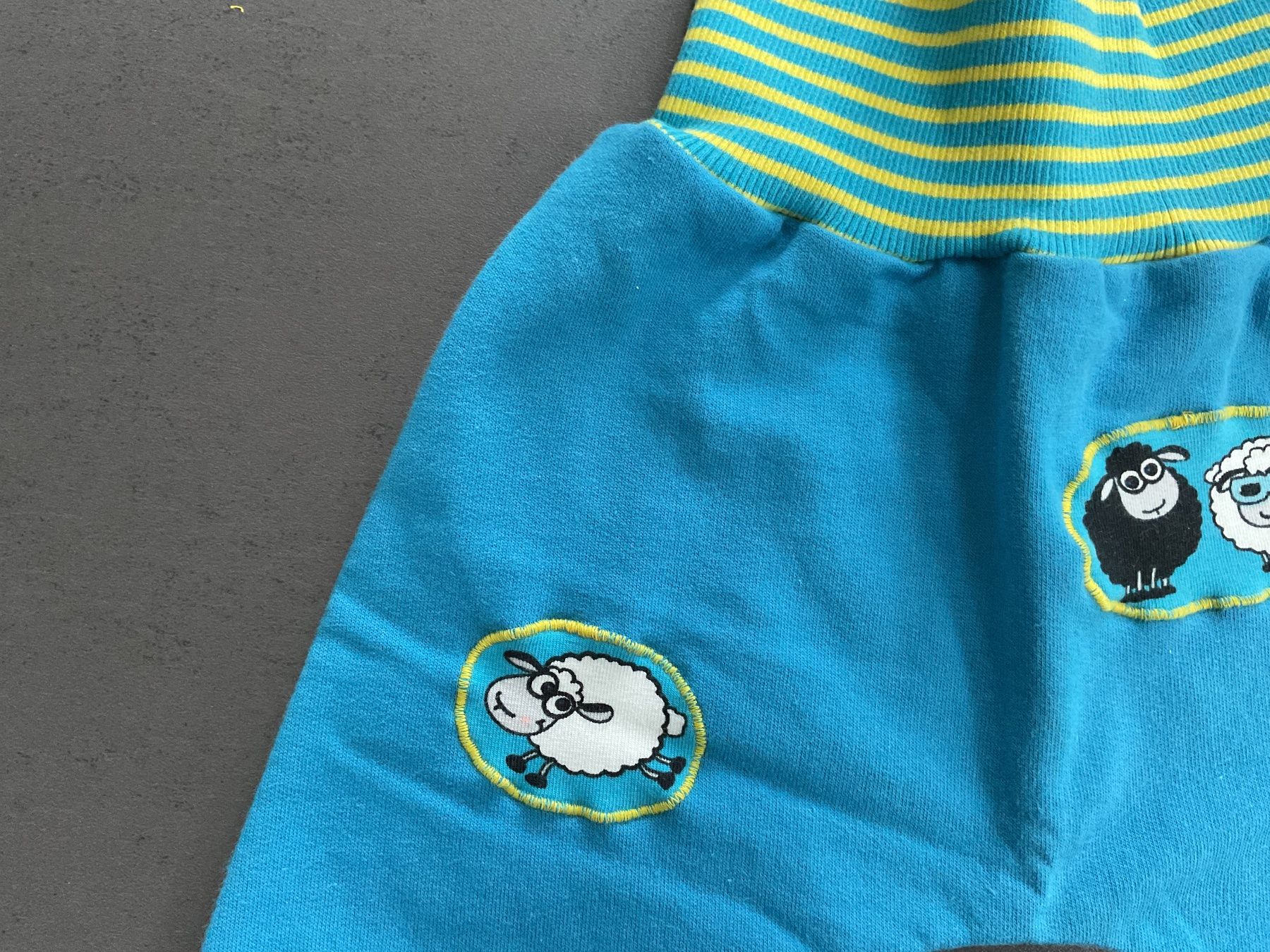 Pantaloni: NEUE sweat Pumphose 56/62 – Nuovo (secondo la descrizione) da Adliswil venduto da Bolline 1