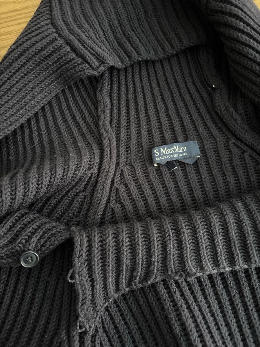 Max Mara Maglioni & Felpe: Max Mara Pull à Capuche Laine Vierge Noir Taille S – Usato da Pully venduto da sb1977 1