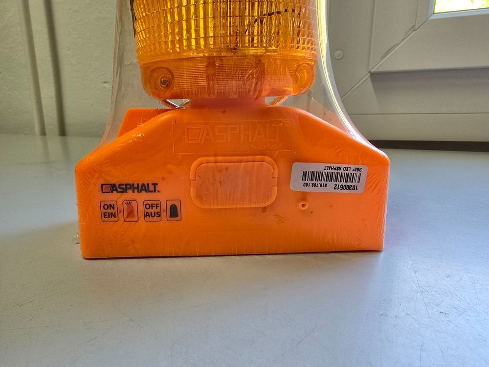 Lampen: 360° LED Solar Warnleuchte Baustellenleuchte orange, Asphalt – Neu und originalverpackt aus Wängi von Thurgauer98 4