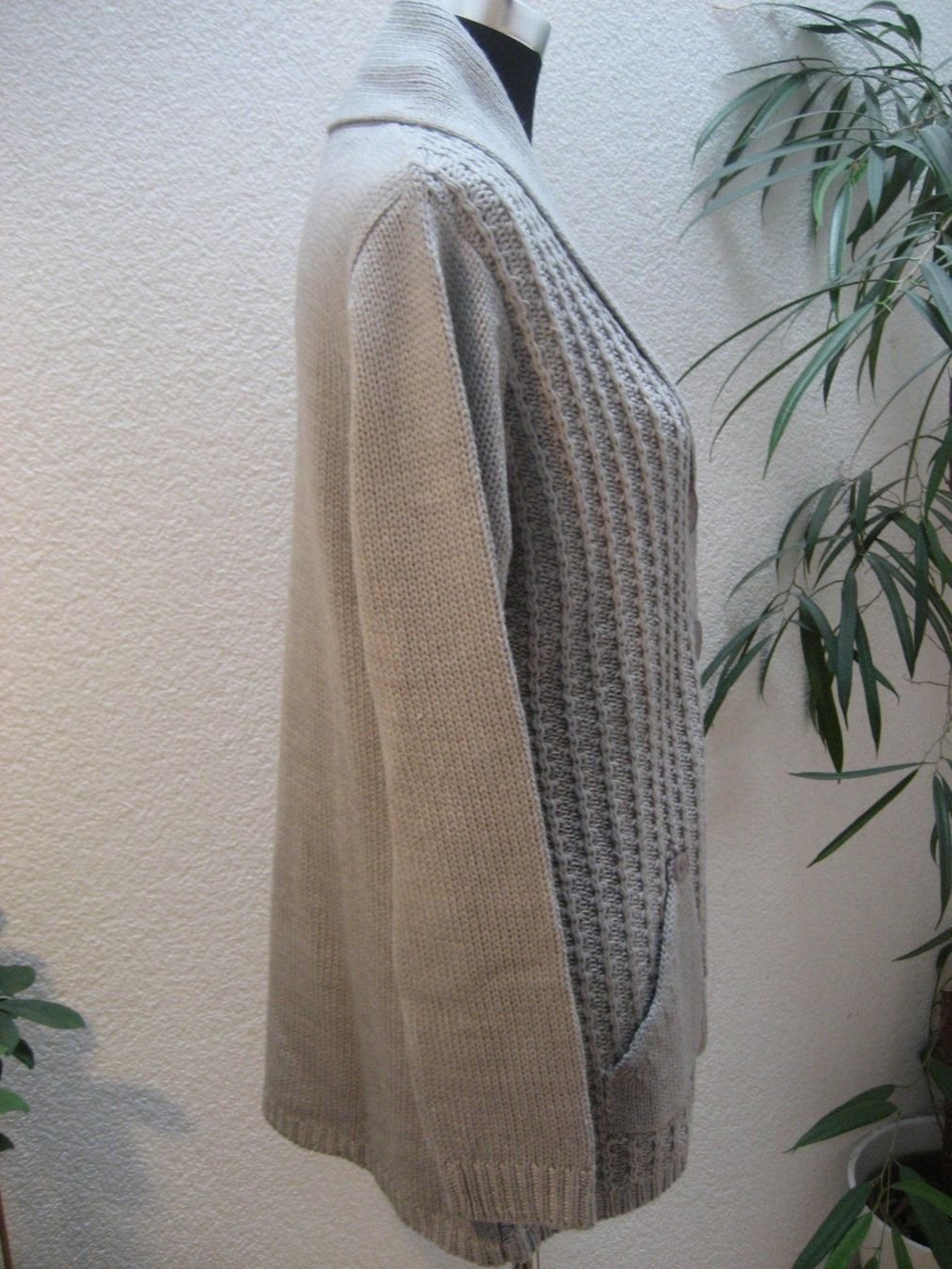 Maglioni & Felpe: Jaquette taille L Bluhmod, neuve – Nuovo e nell'imballaggio originale da Delémont venduto da marryb 3