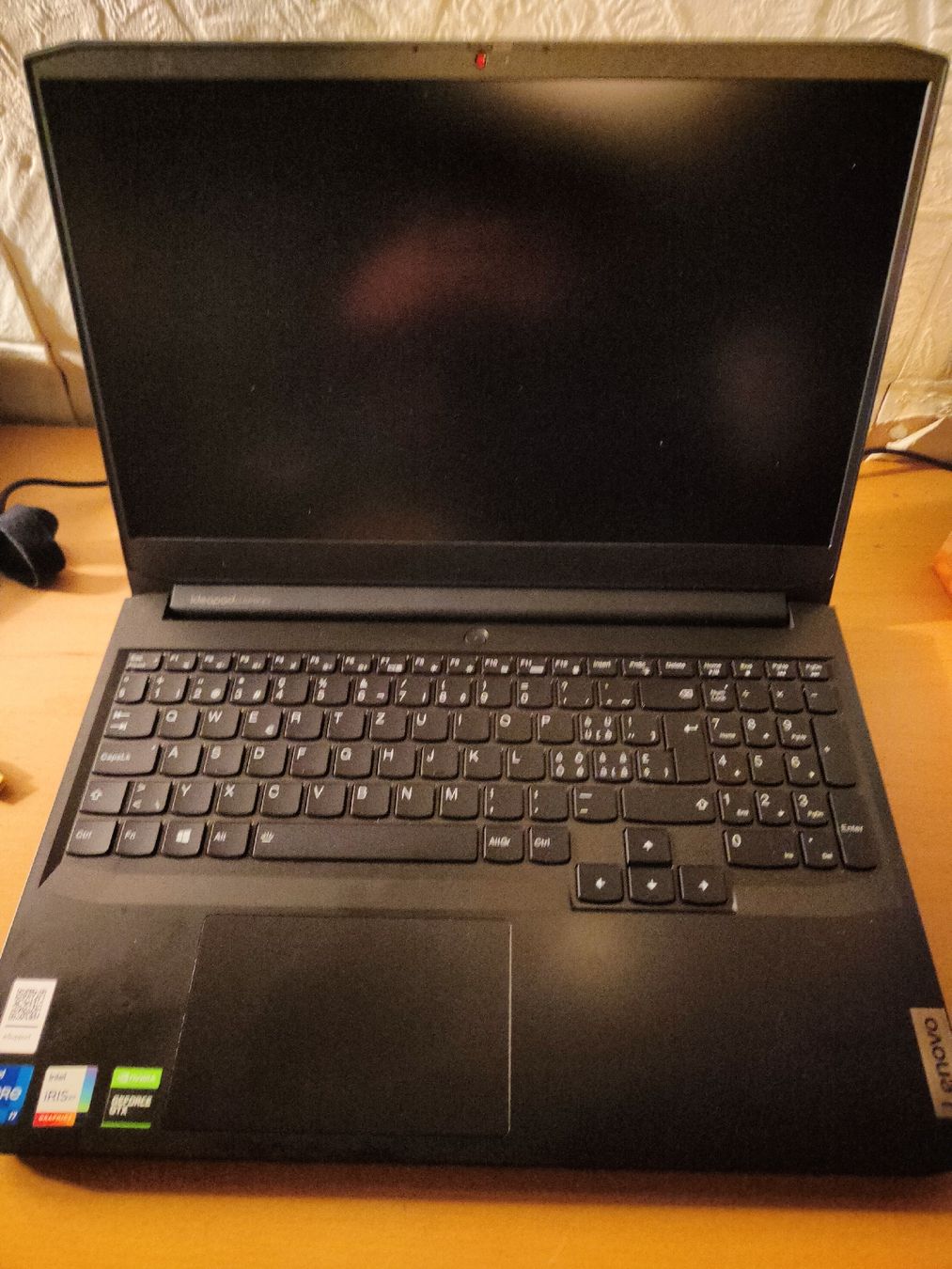 Lenovo Notebooks: Lenovo IdeaPad Gaming 3 15" - Shadow Black – Neu (gemäss Beschreibung) aus Savièse von