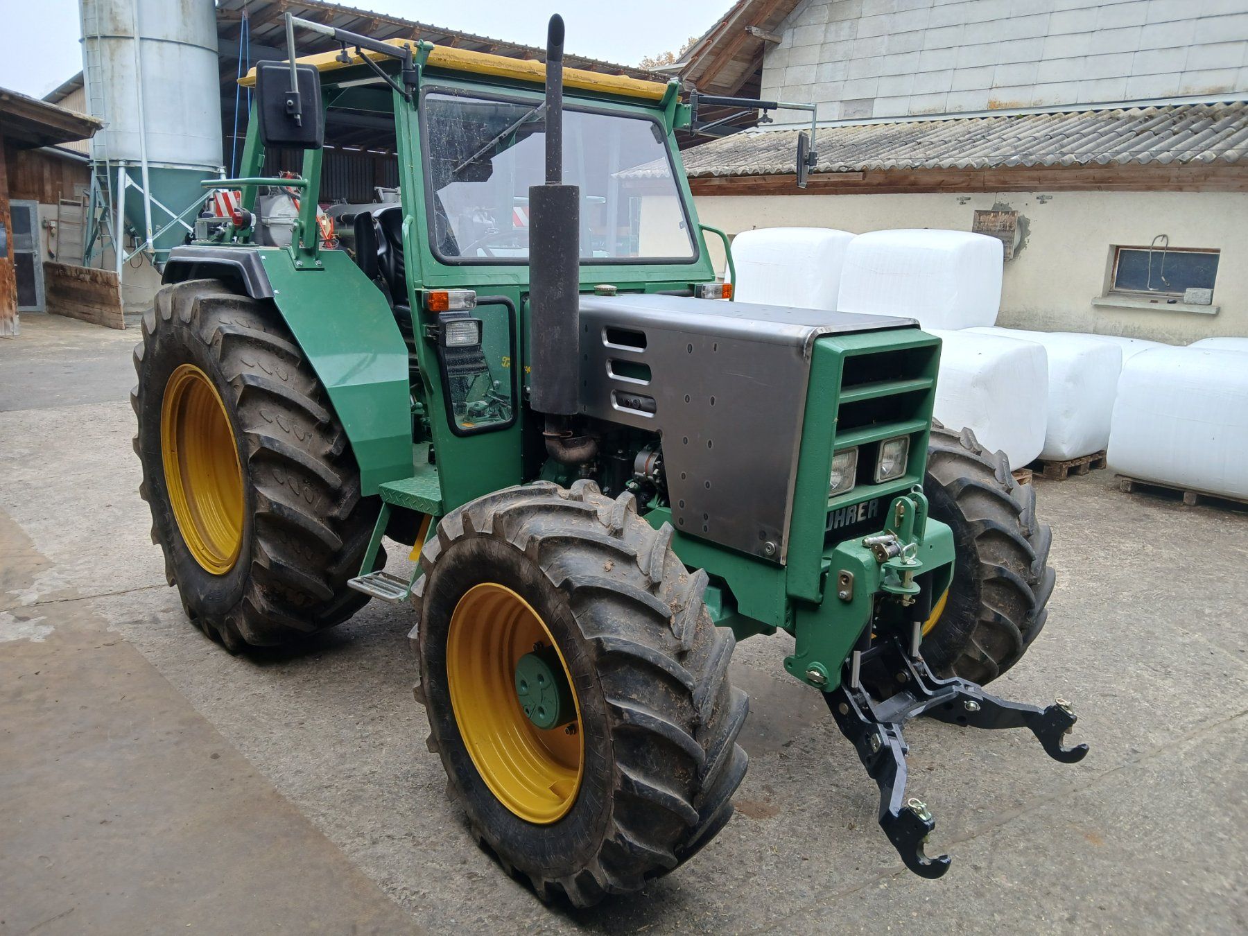 Bührer Trattori: Bührer Haube Oldtimer Traktor – Nuovo (secondo la descrizione) da Ruswil venduto da BKSS 1