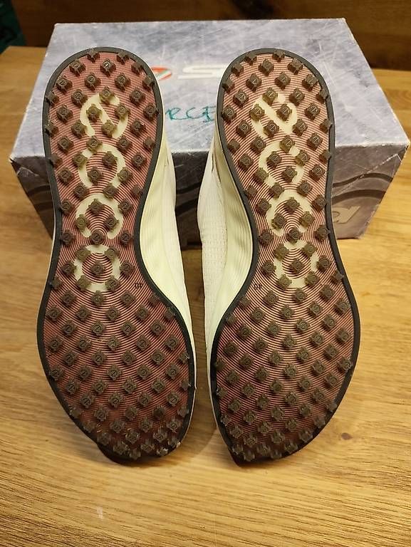 Chaussures femmes: Golfschuhe Marke Ecco; Gr: 40 – D'occasion à Ruggell par Momorizzio 3