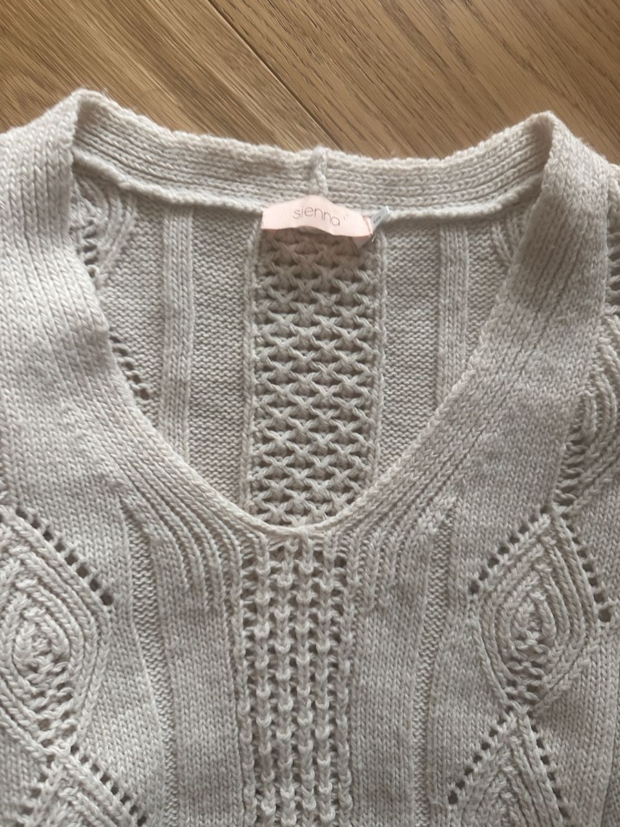Pullover & Sweatshirts: Pullover mit Rüschen s – Gebraucht aus Pfaffhausen von Klaras_second_hand 1