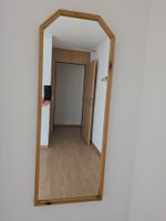 Wandspiegel mit Holzrahmen zwei Stück gebraucht