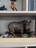 Handgeschnitzte Rhino Figur