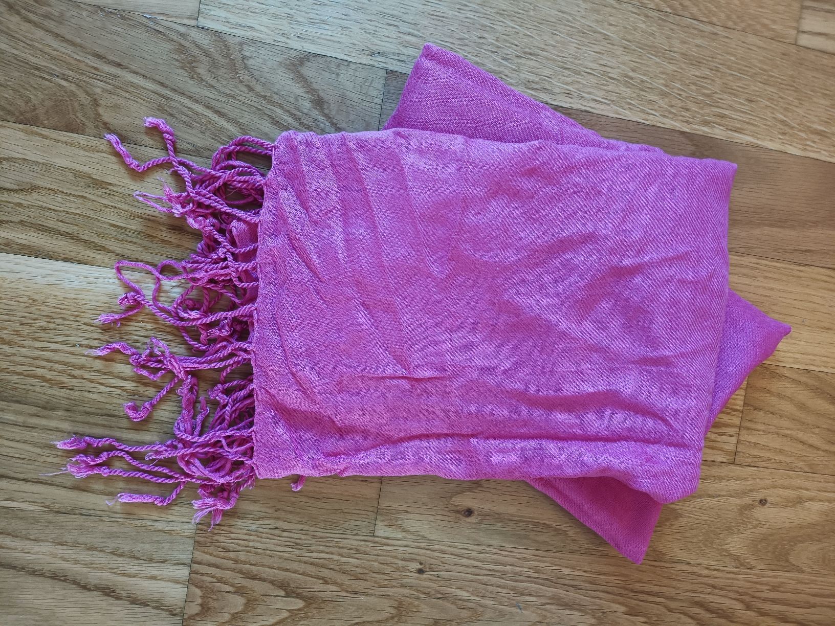 Foulard & Sciarpe: Damen Schal VISCOSE – Usato da Muri AG venduto da Mupuputs 1
