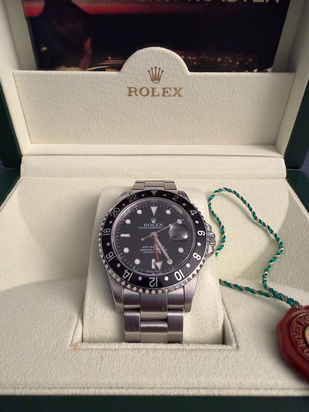 Rolex Orologi: Rolex GMT-Master II Ref. 16710 aus Erstbesitz | ab Service – Usato da Zug venduto da Zug-Zurich