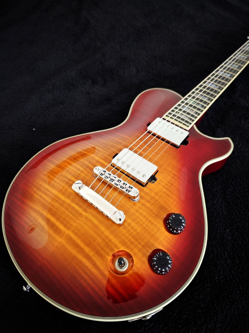 Strumenti musicali: Michael Kelly Patriot Custom – Usato da Obfelden venduto da tan_9h7p 9