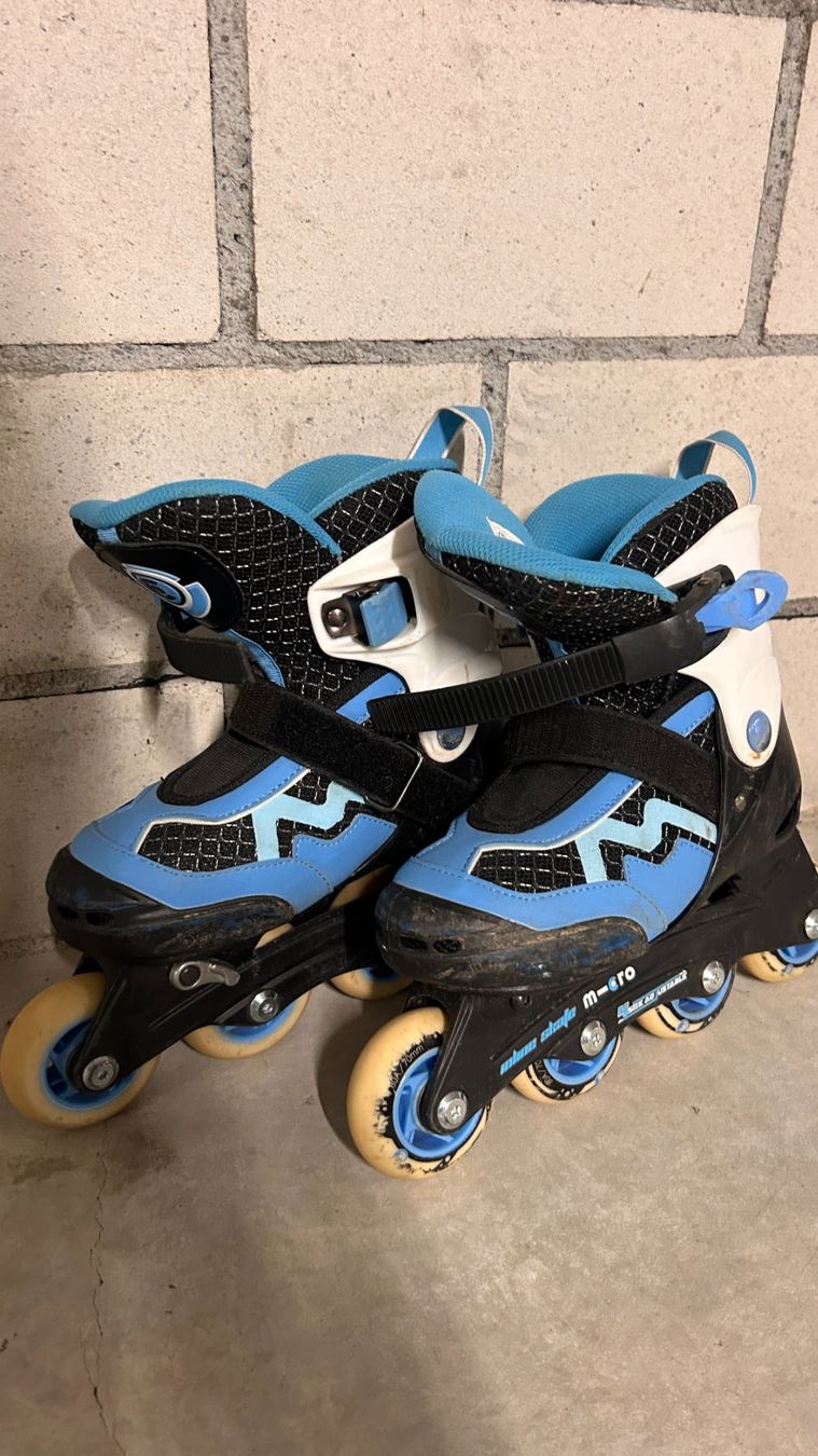 Inline-Skating & Rollschuhe: Inline Skates Micro blau schwarz gebraucht mit Schoner – Gebraucht aus Bonstetten von Oksank