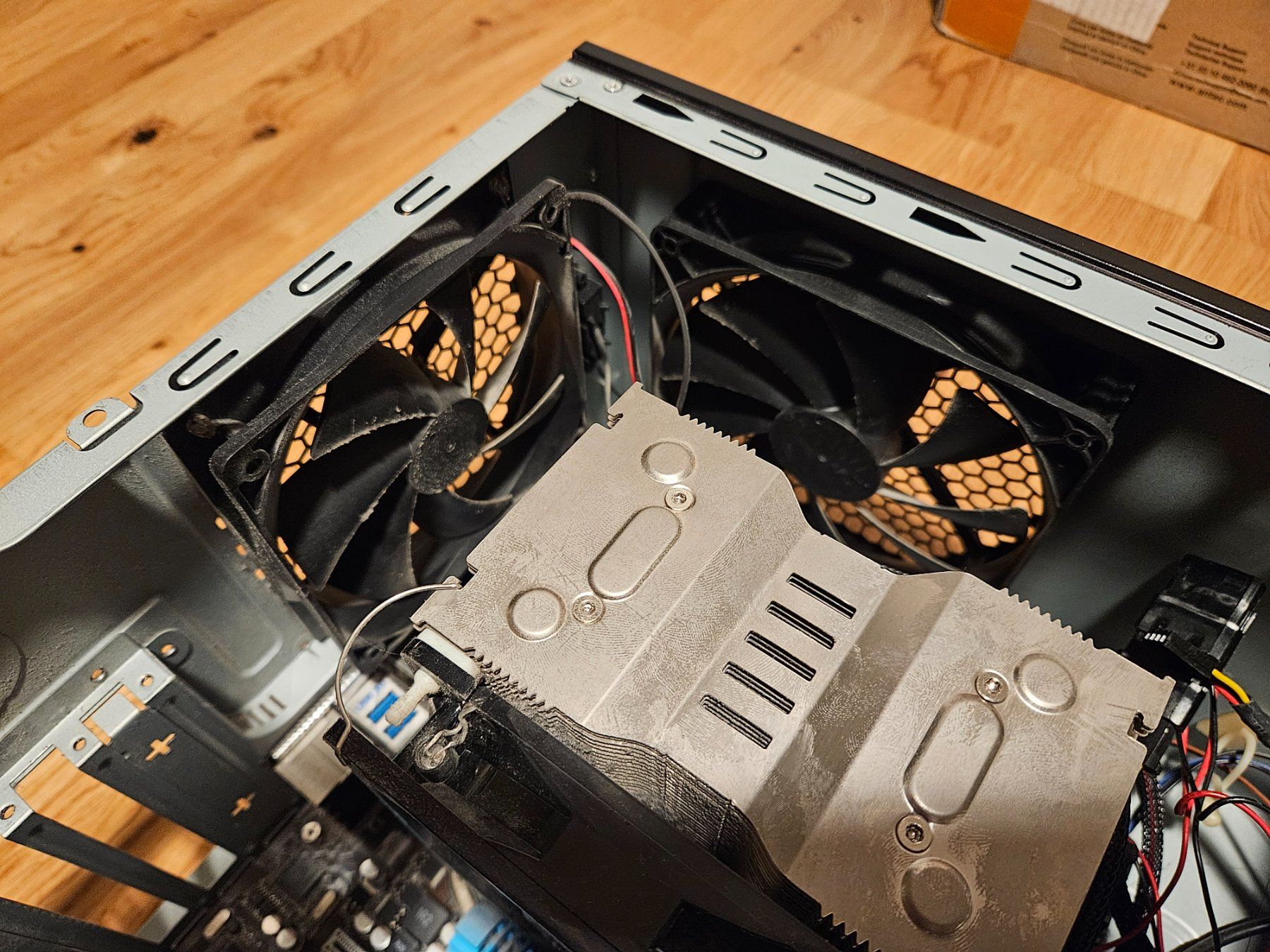 PCs: PC Midi Tower – Gebraucht aus Zürich von Jo.Be. 5