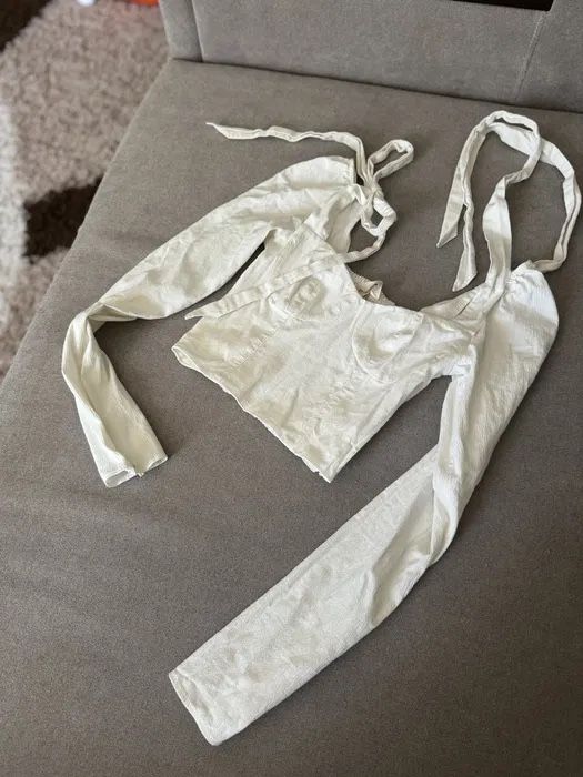Tops: Top both bows beige cream size 38 NP: 79.- – Neu (gemäss Beschreibung) aus Horgen von len_qjz9 2