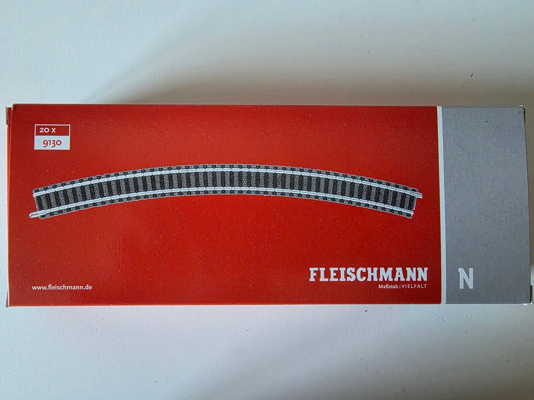 Fleischmann Modelleisenbahnen: 20 Stück gebogene R3 – Gebraucht aus Seuzach von Loeckeli01