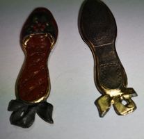 Christbaumschmuck Pantoffeln aus Zinn gemalt