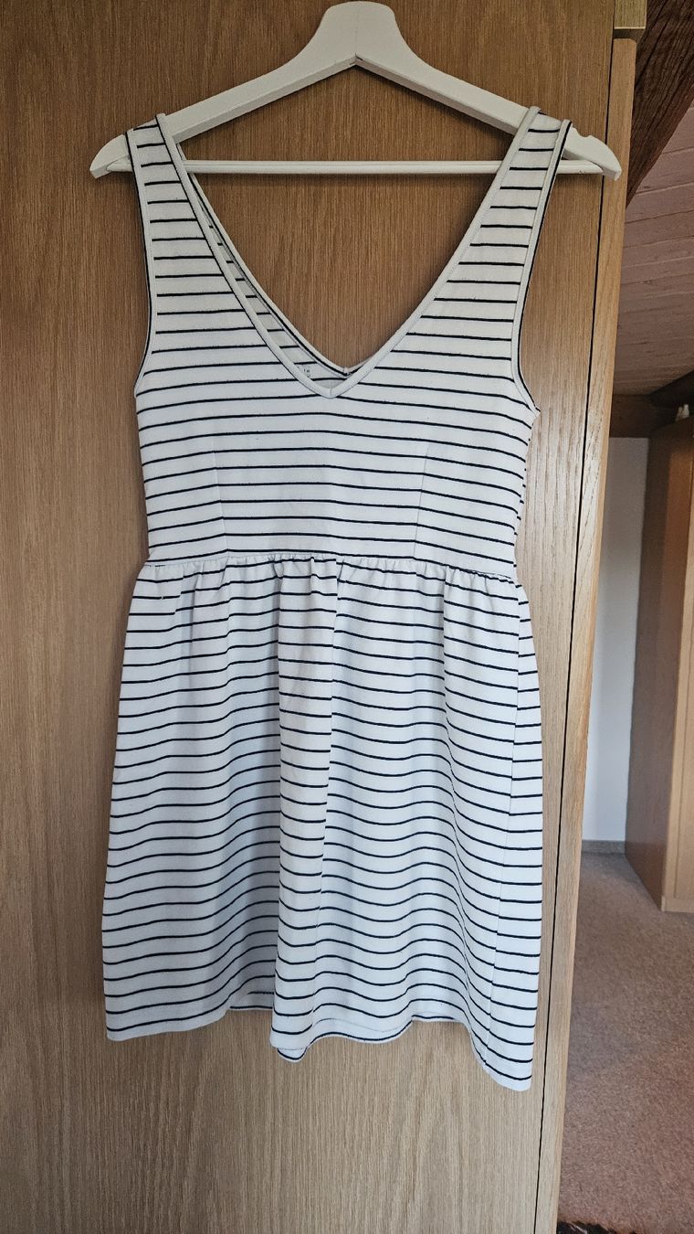 Only Vestiti: Only Kleid schwarz weiss, Grösse S – Usato da Lippoldswilen venduto da topmodel62 1