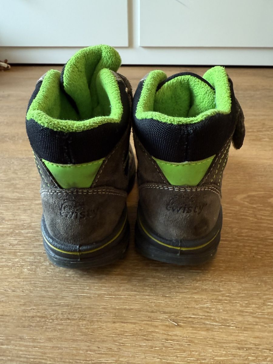 Chaussures garçon: Winterschuhe Grösse 24 – D'occasion à Zug par dani1529 3