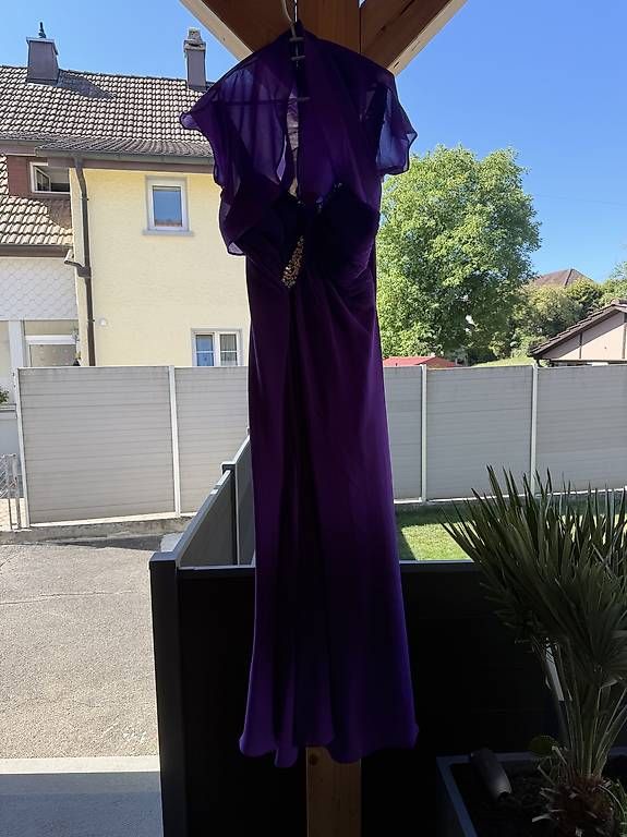 Robes: Abendkleid  – D'occasion à Stüsslingen par 8-Sunny-8 4