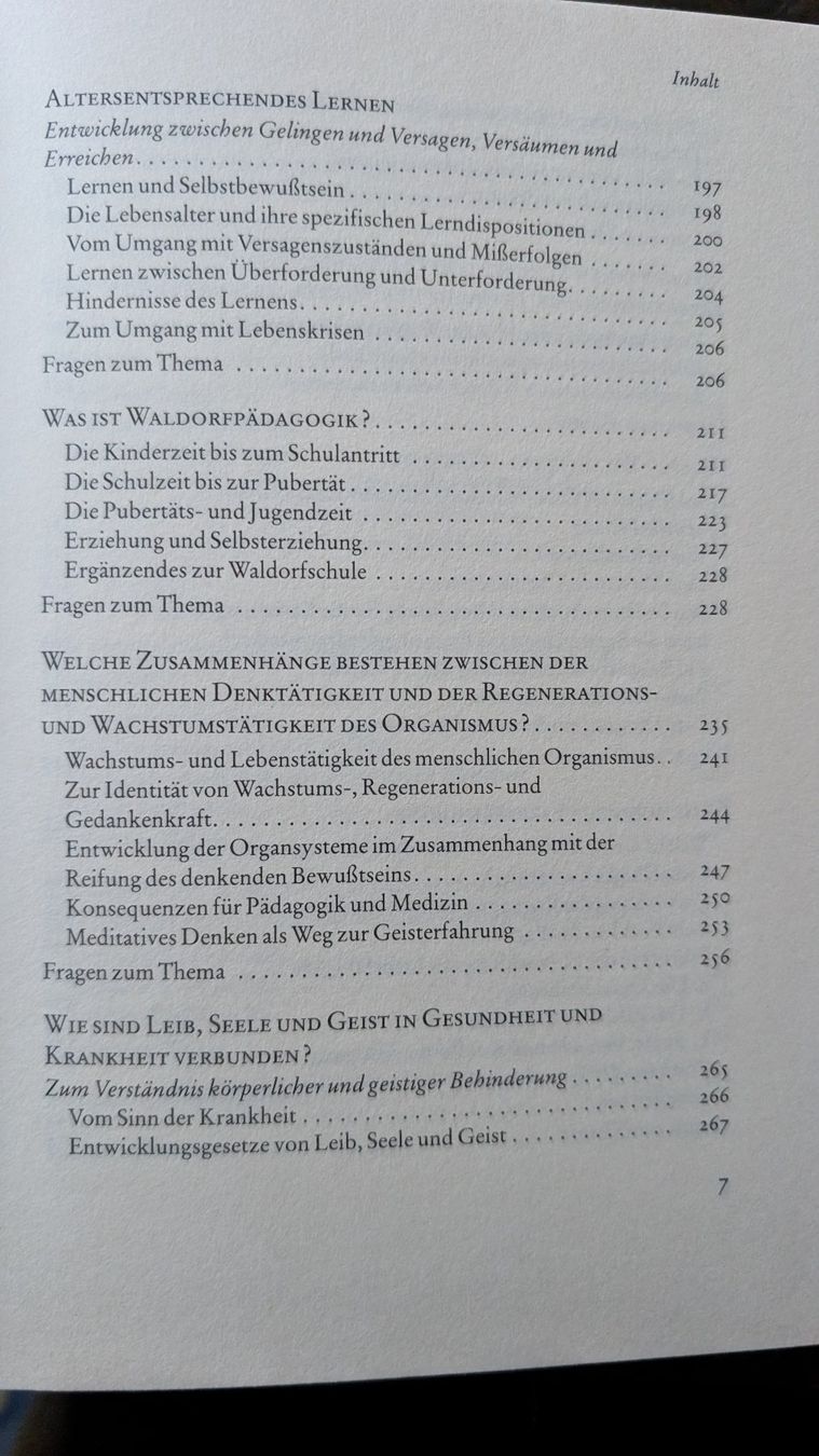 Libri: Buch Eltern Sprechstunde von Michaela Glöckler – Usato da Augst BL venduto da Zitrusfrucht 4