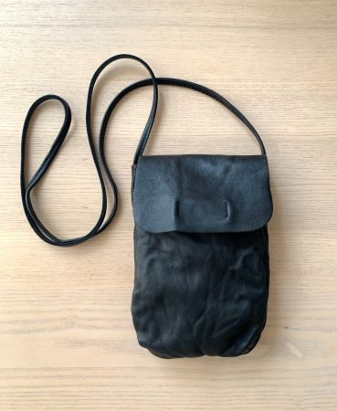 Pas de Calais crossbody small black leather bag