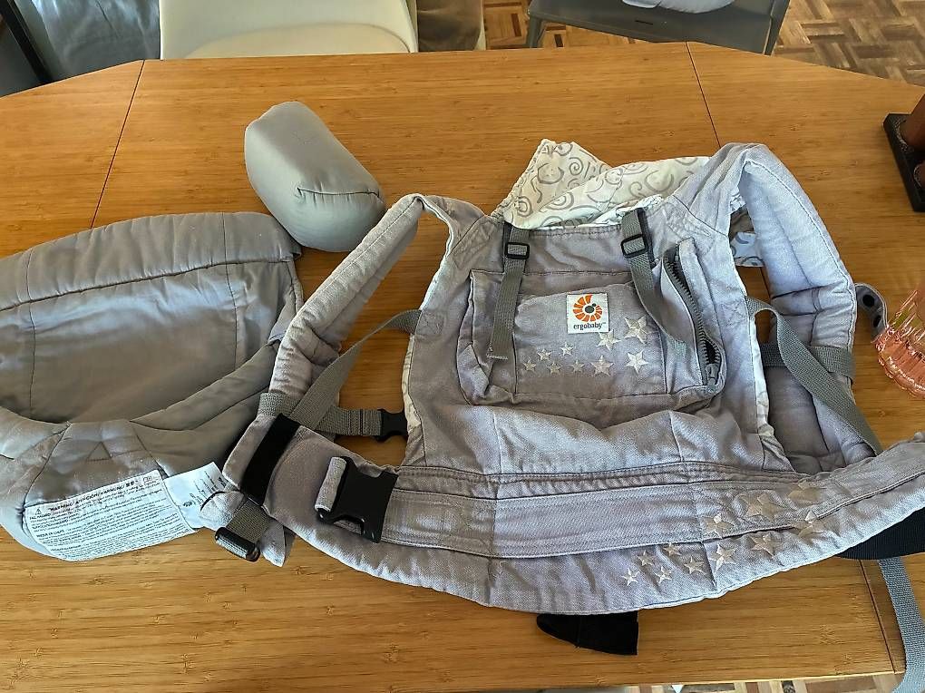 Ergo Baby Marsupi portabebè: Ergobaby Neugeborenen-Einsatz – Usato da Hausen AG venduto da cos_rl5f