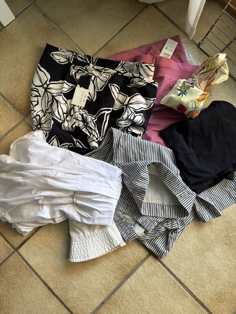 Lots de vêtements: Kleidersack  – D'occasion à Winterthur par Chepa61
