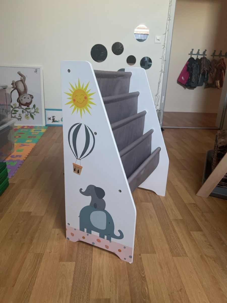 Regale: Kinder-Bücherregal – Gebraucht aus Oberglatt ZH von lar_2266 1