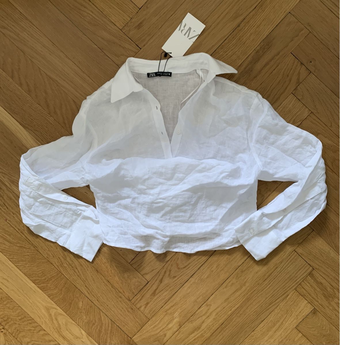 Zara Camicette: Blouse chemise crop blanche en lin Zara – Nuovo e nell'imballaggio originale da Genève venduto da rez_c6c6 1