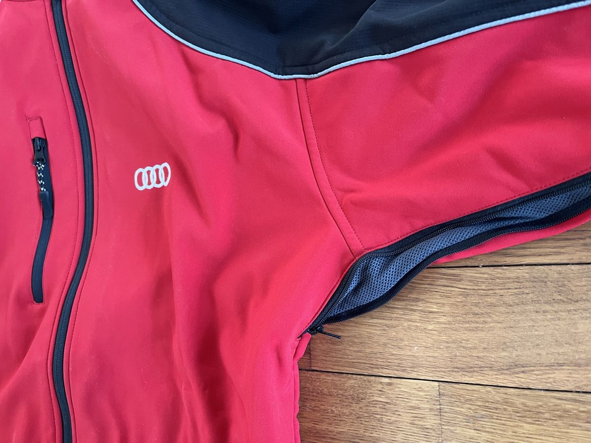 Jacken: Original Audi Softshelljacke Rot/Schwarz Grösse M – Gebraucht aus Altenrhein von SiBlSG 2