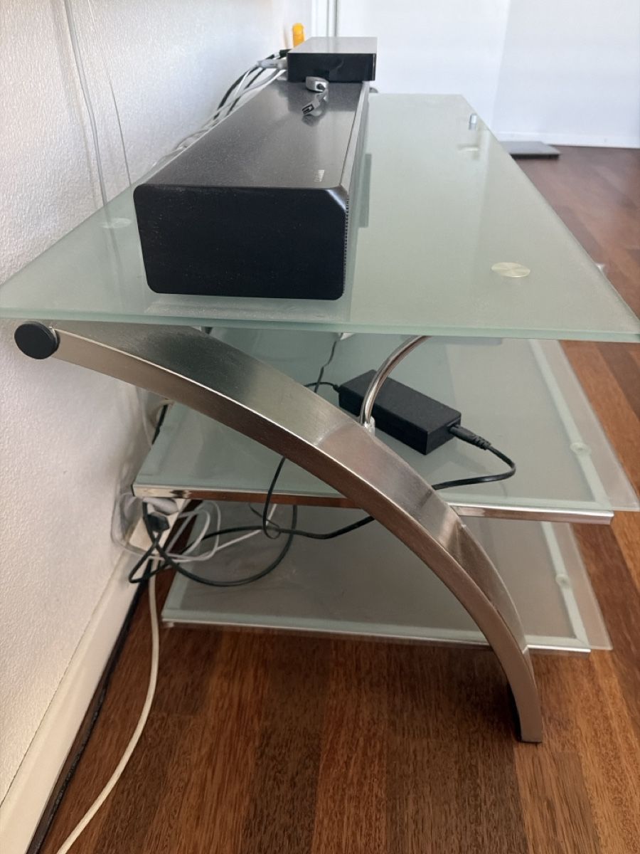 Mobili TV: Glas TV Möbel Metallgestell – Usato da Brütten venduto da Wally80 1