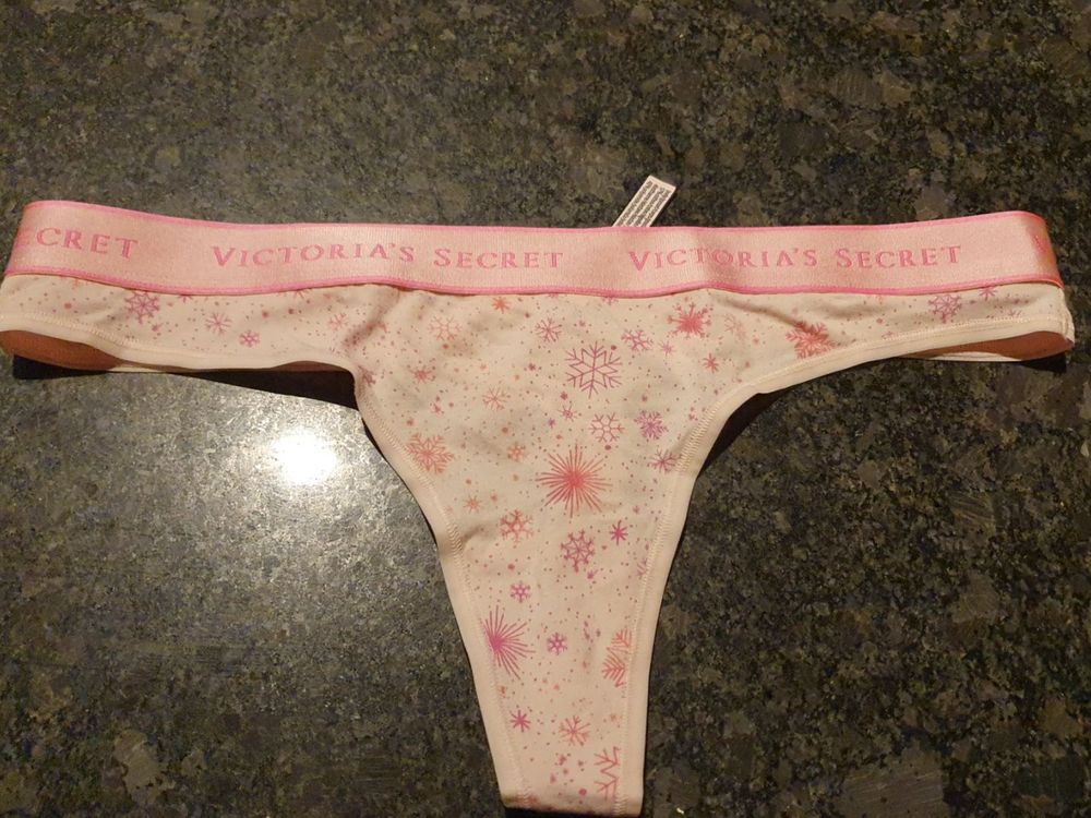 String (Thong) von Victoria's Secret, L (Neu und originalverpackt) in ...