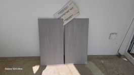 Schöne Feinsteinzeug-Platten 30x60 cm grau alle für 1 CHF