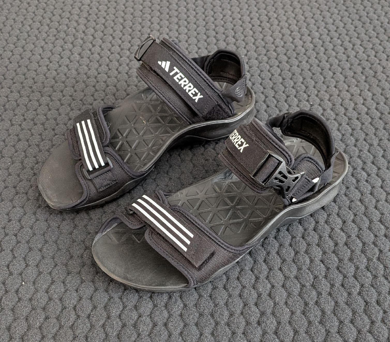 Adidas Scarpe da uomo: Adidas Terrex Sandalen – Nuovo (secondo la descrizione) da Zürich venduto da vukzh 1