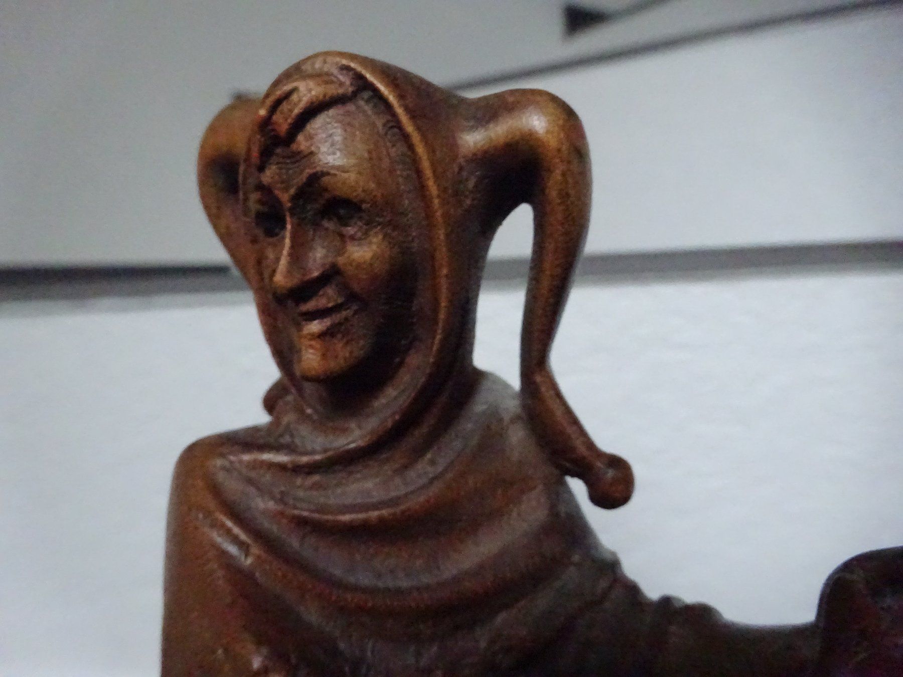 Skulpturen & Statuen: Skulptur / Till Eulenspiegel mit Eule + Spiegel – Gebraucht aus Esslingen von eintagammeer 5